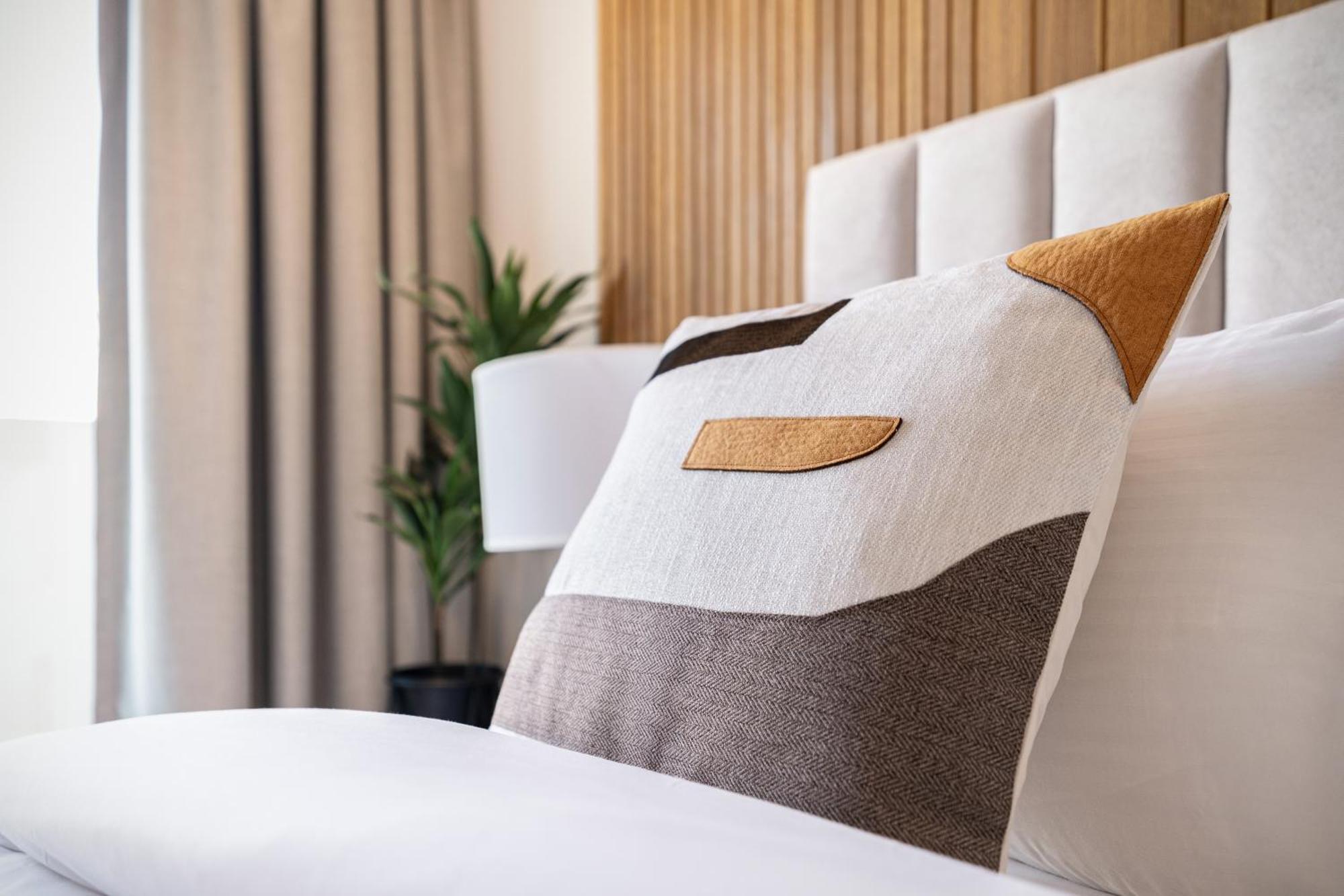 Luxury 3br With Maids Townhouse By Ellie Saab Residences, In Jge - Allsopp & Allsopp * Dubai