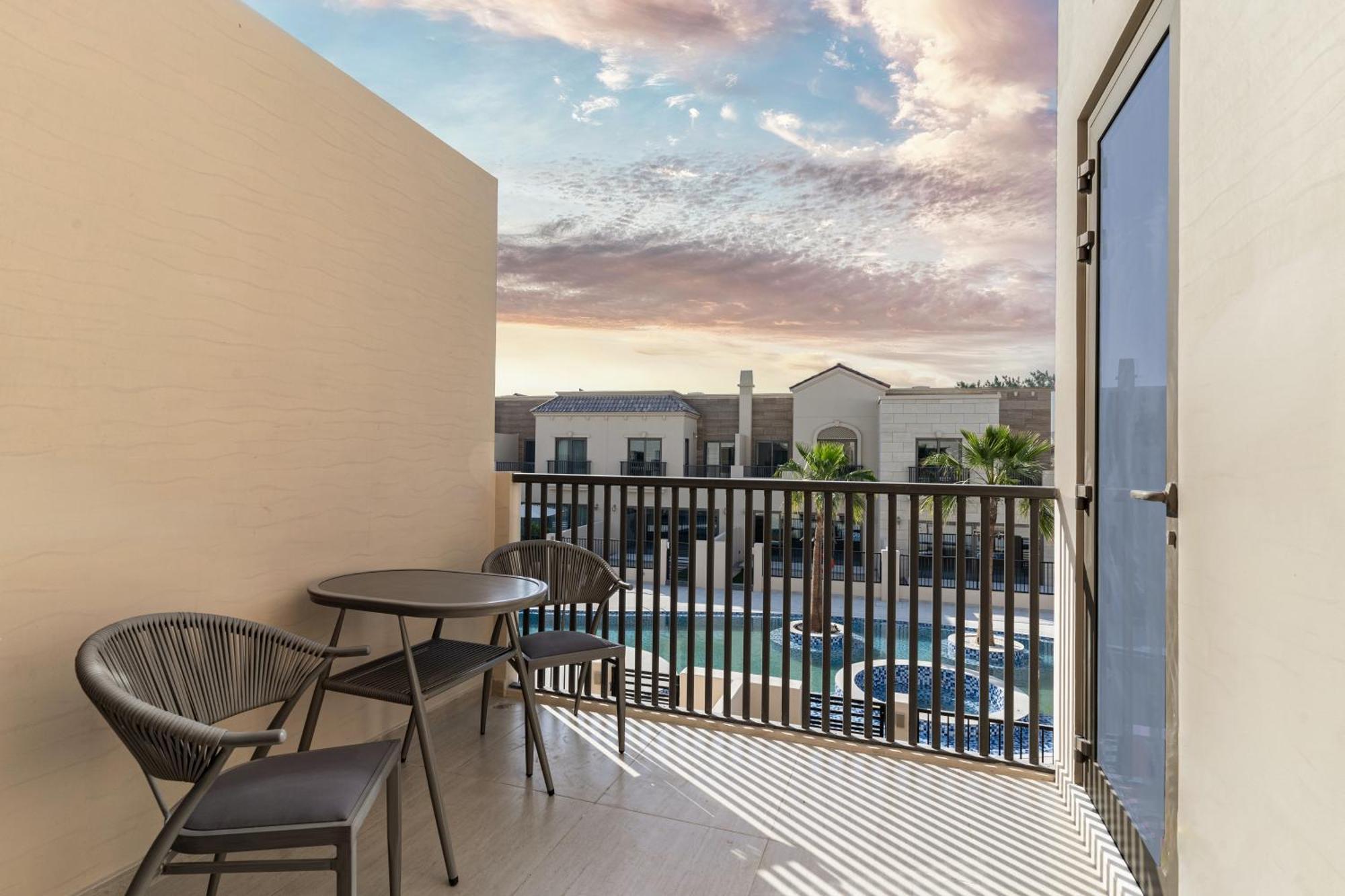 Luxury 3br With Maids Townhouse By Ellie Saab Residences, In Jge - Allsopp & Allsopp Villa Dubai